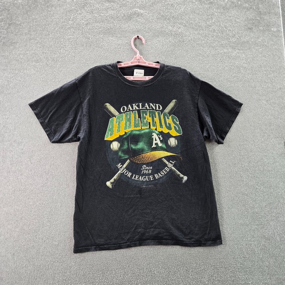 VINTAGE Oakland Athletics Men Shirt L Black Y2K Short Sleeve Tee